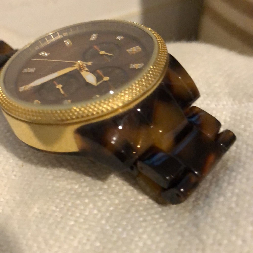 Mk Watch - image 6
